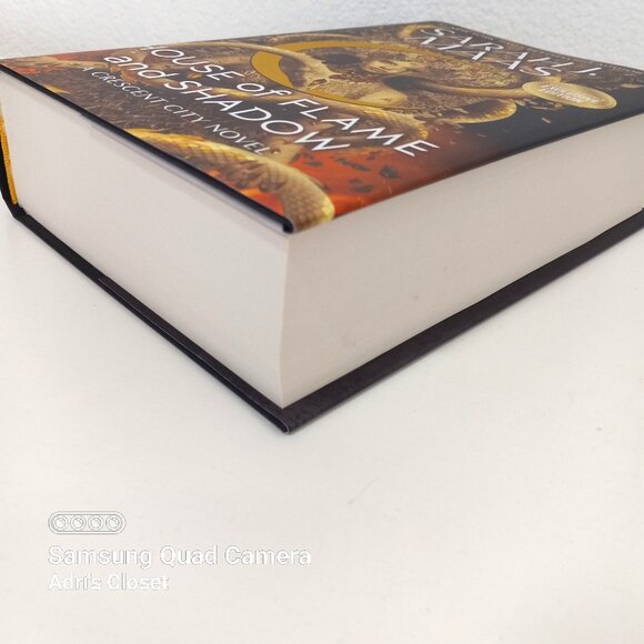 House of Flame and Shadow Digitally Signed Barnes and Noble Exclusive Ha… - Picture 10 of 13
